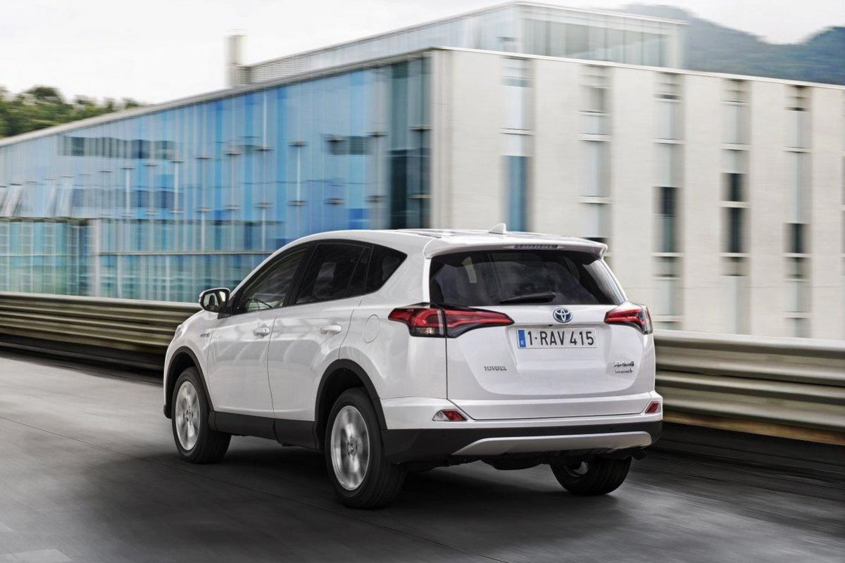 TOYOTA RAV 4