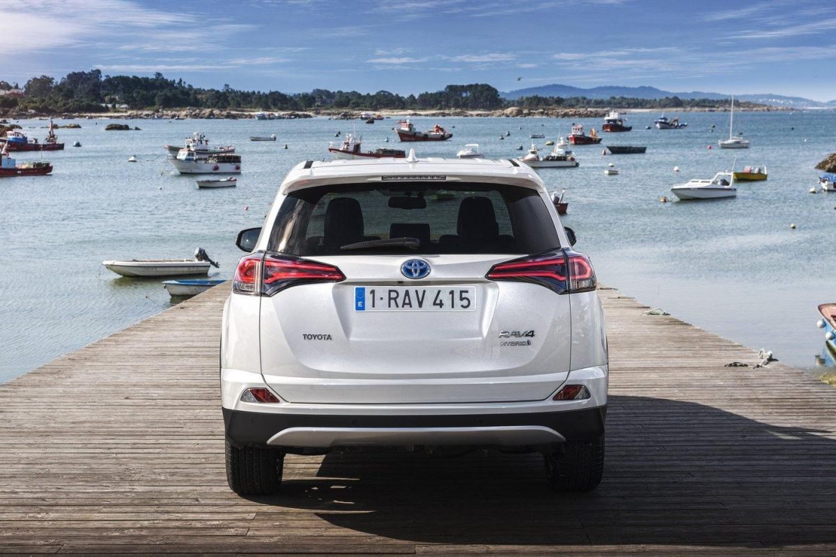 TOYOTA RAV 4