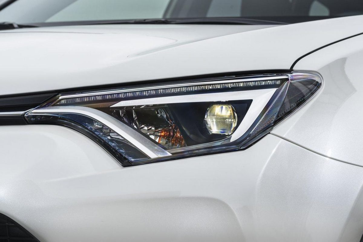 TOYOTA RAV 4