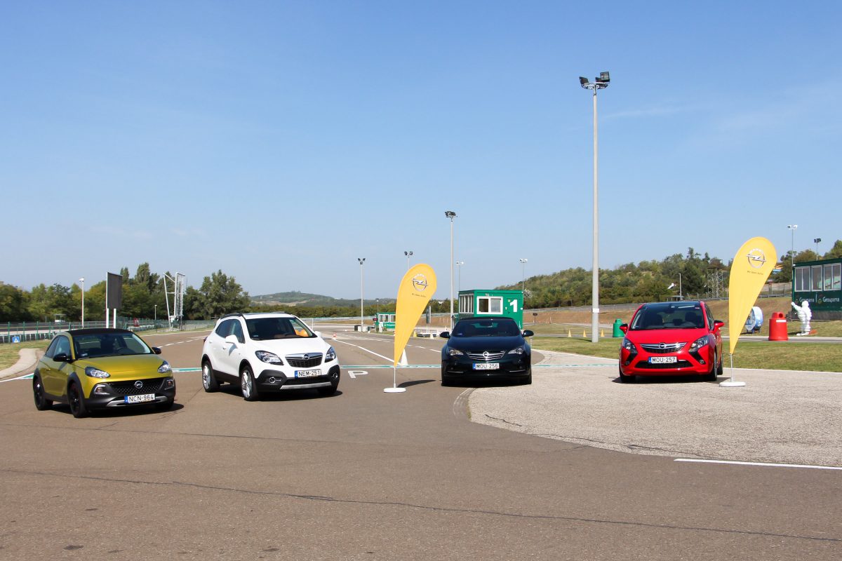 OPEL ADAM