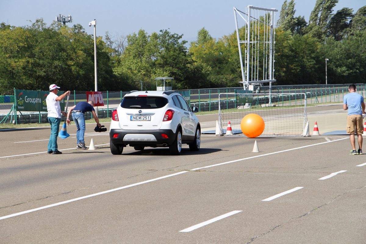 OPEL ADAM