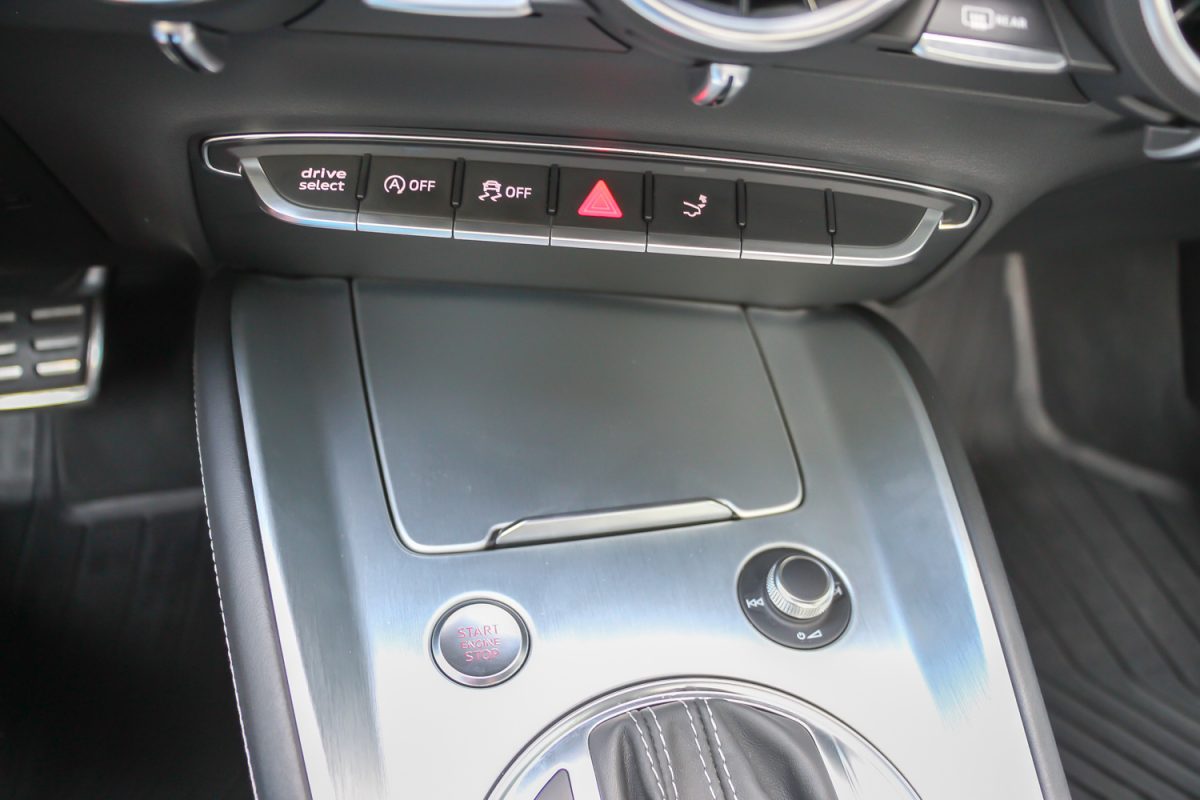 AUDI