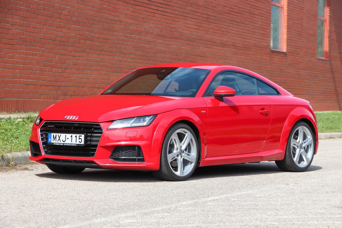 AUDI