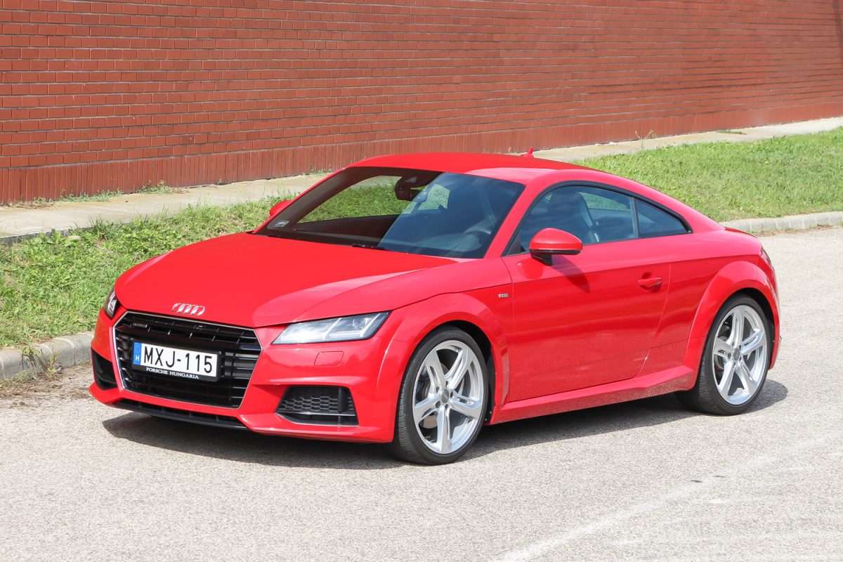 AUDI