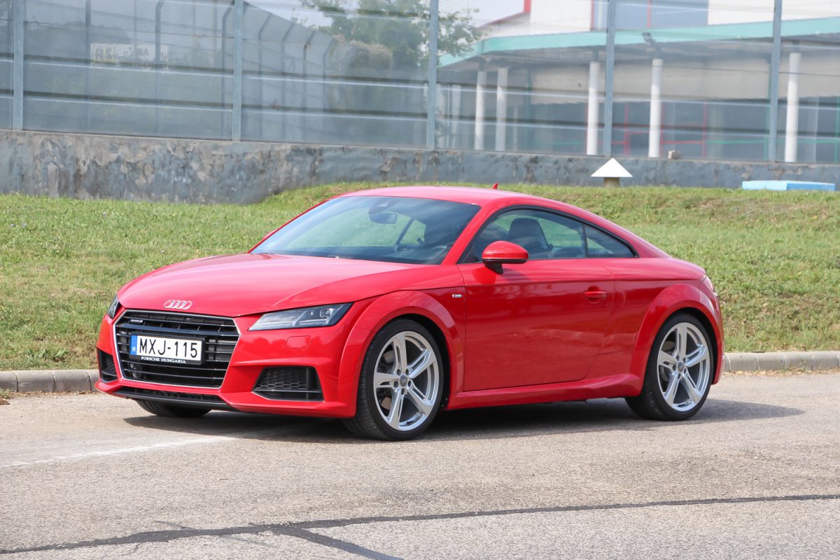 AUDI