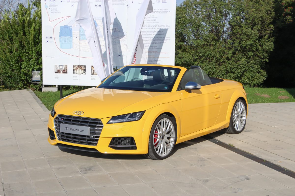 AUDI