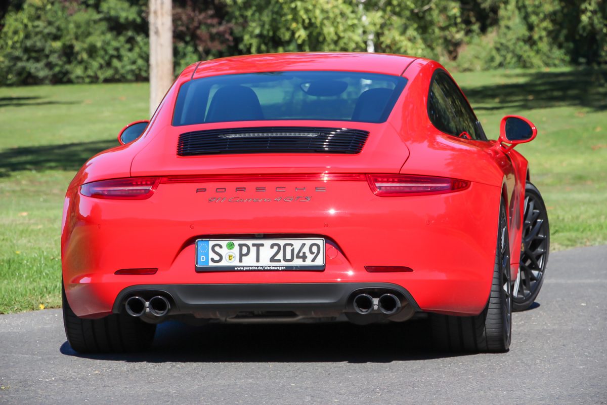 PORSCHE