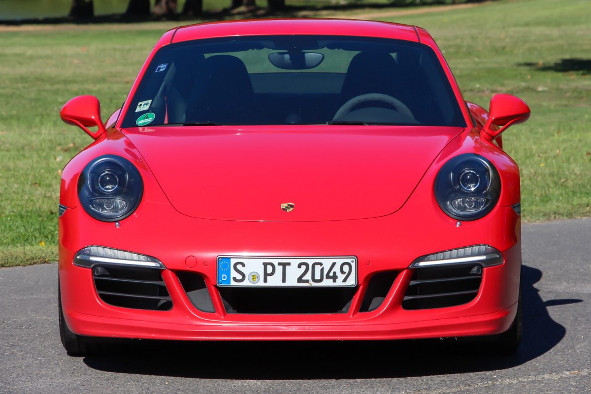 PORSCHE