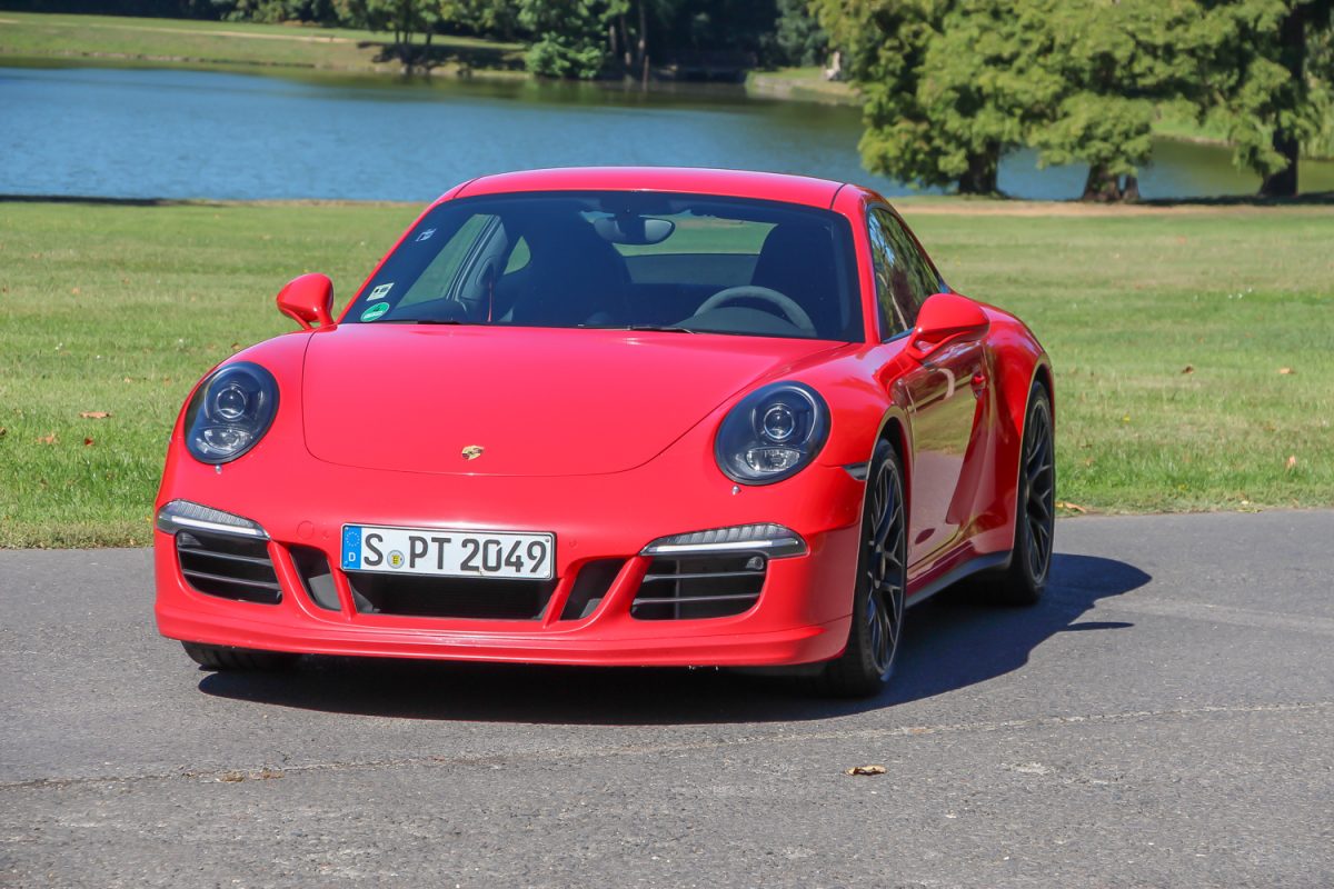 PORSCHE