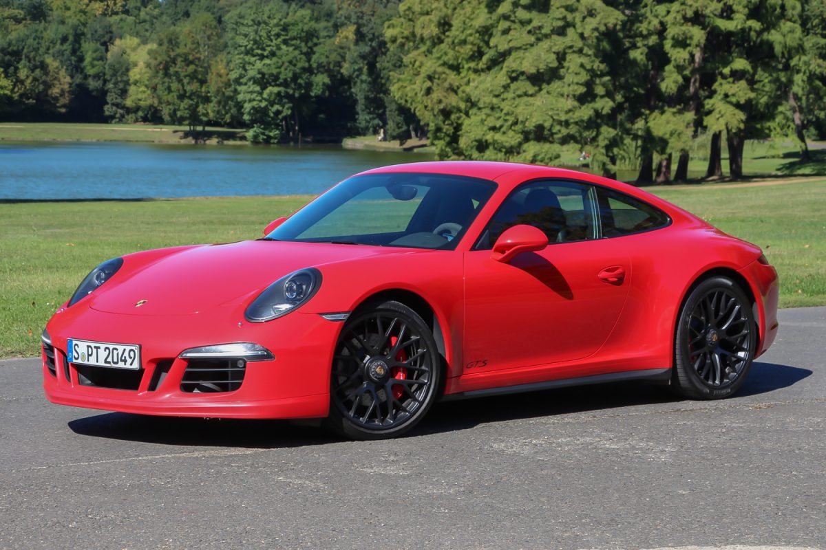 PORSCHE