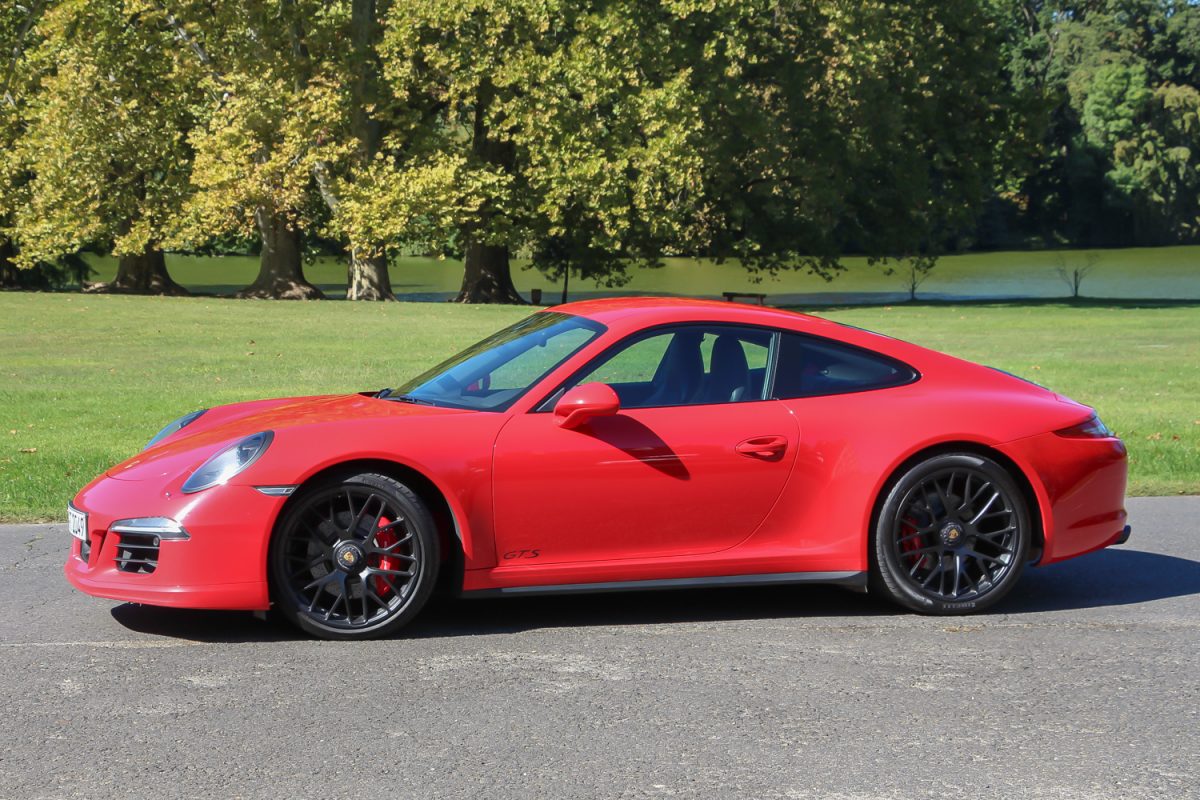 PORSCHE