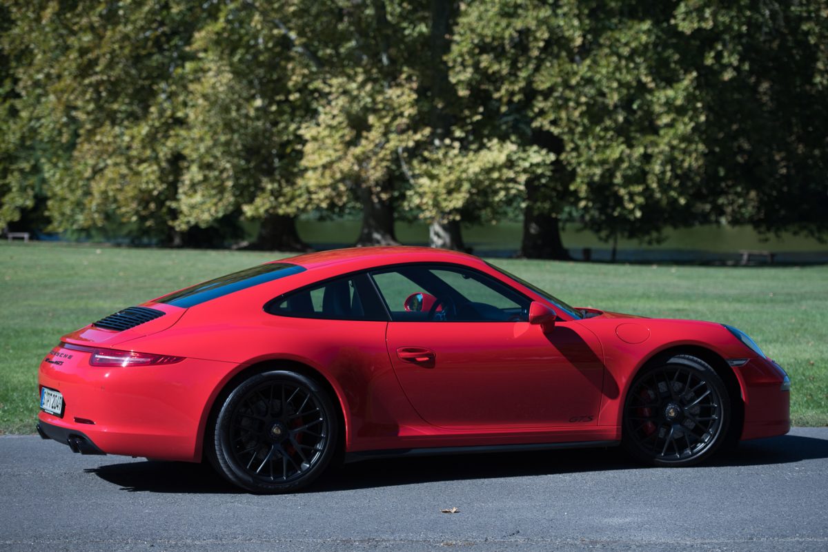PORSCHE