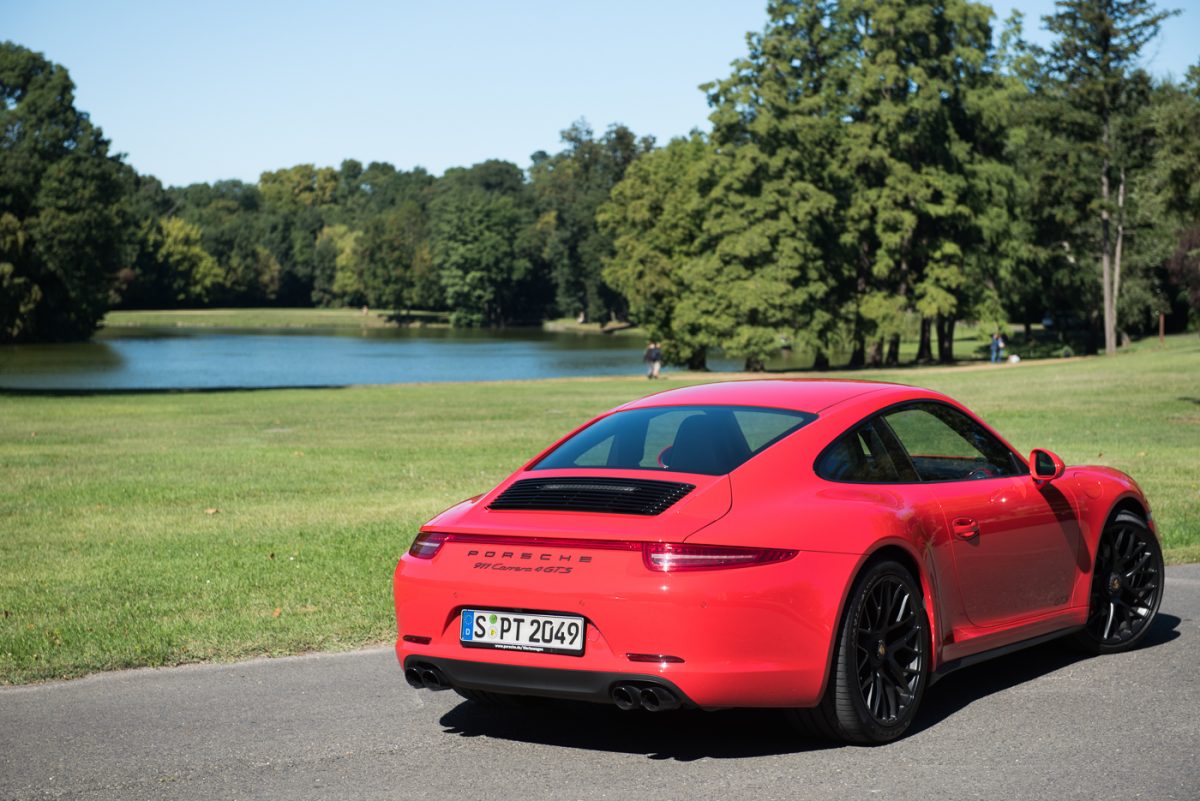 PORSCHE