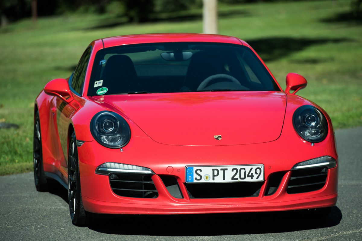 PORSCHE