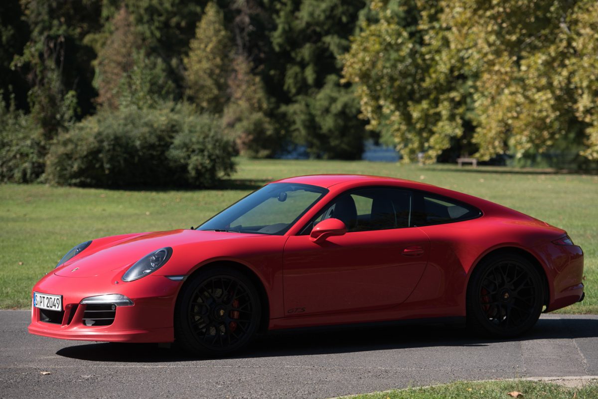 PORSCHE