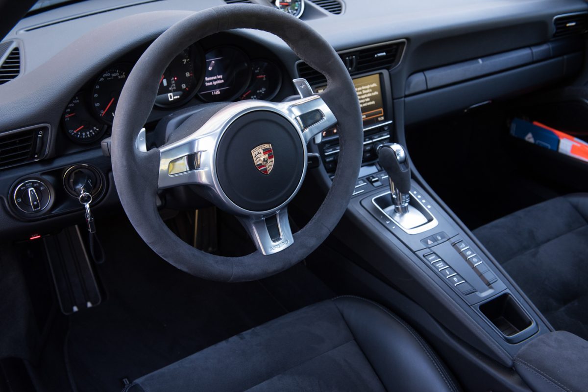 PORSCHE