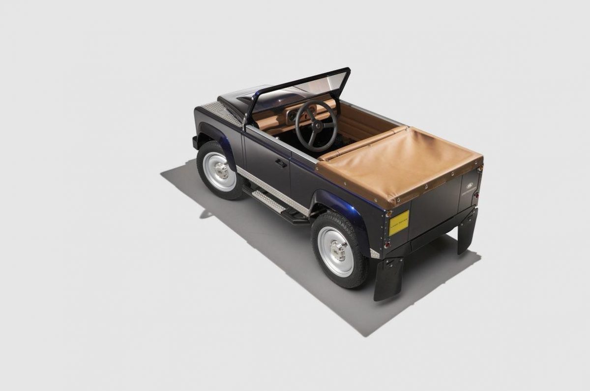 LAND ROVER