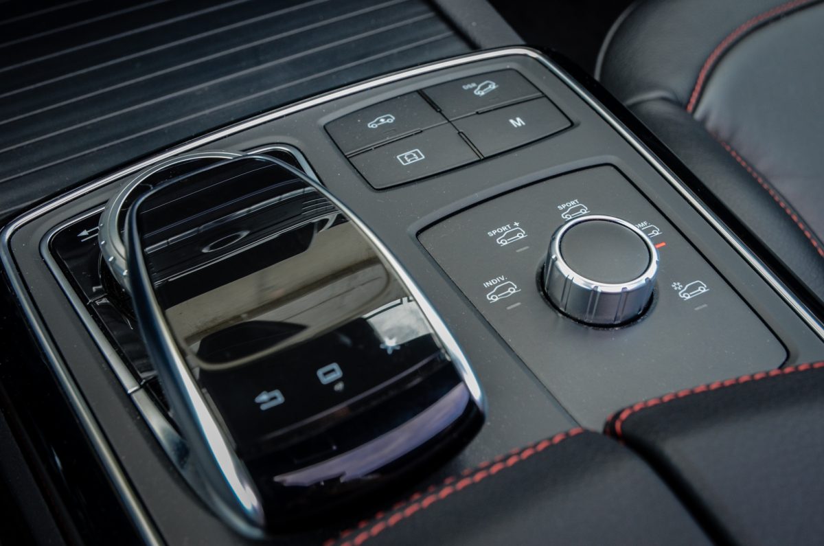 MERCEDES-BENZ