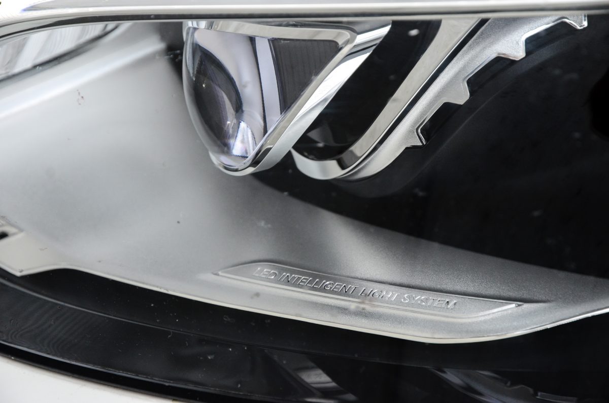 MERCEDES-BENZ