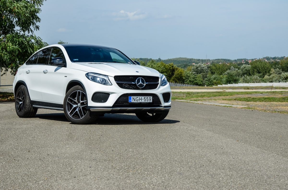 MERCEDES-BENZ