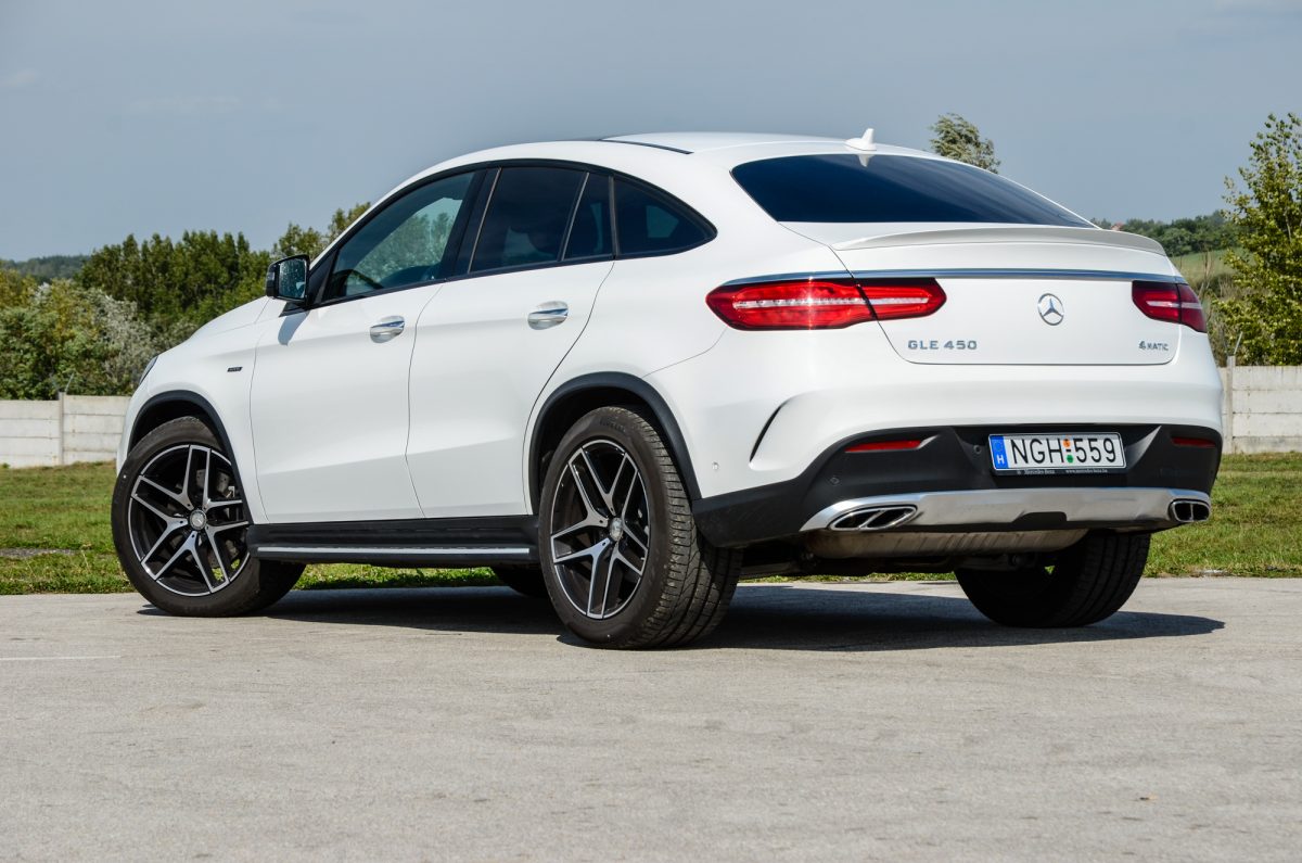MERCEDES-BENZ