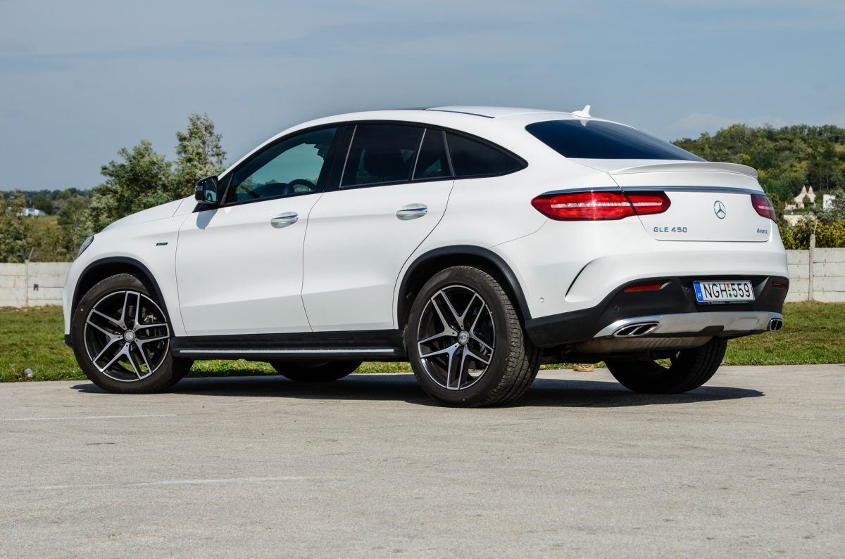 MERCEDES-BENZ