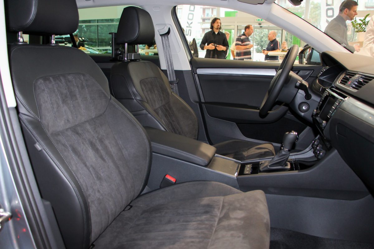 SKODA SUPERB