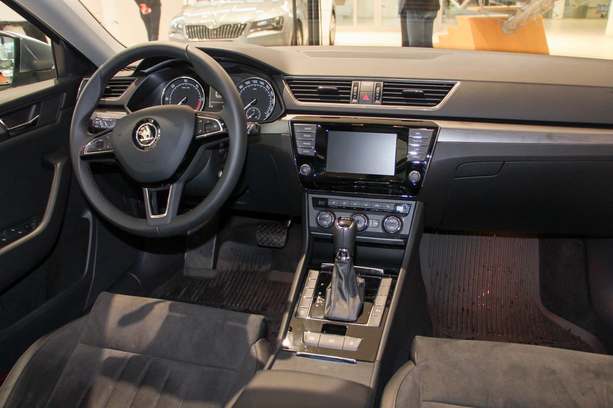 SKODA SUPERB