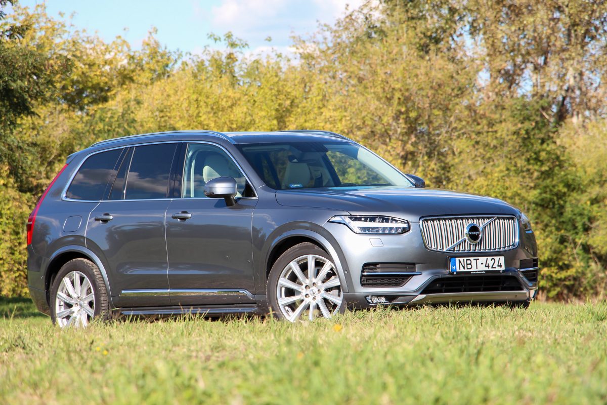 VOLVO XC90