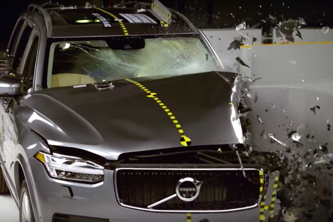 VOLVO XC90