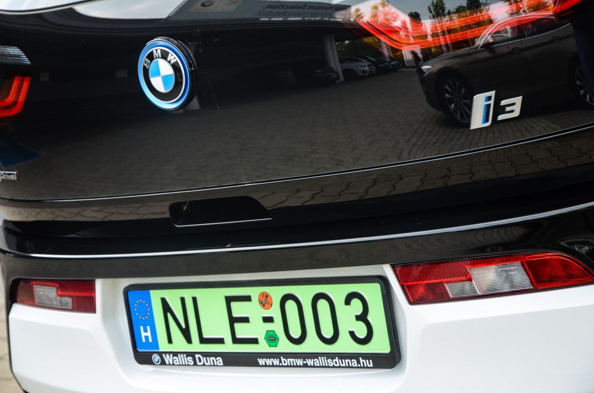 BMW I3