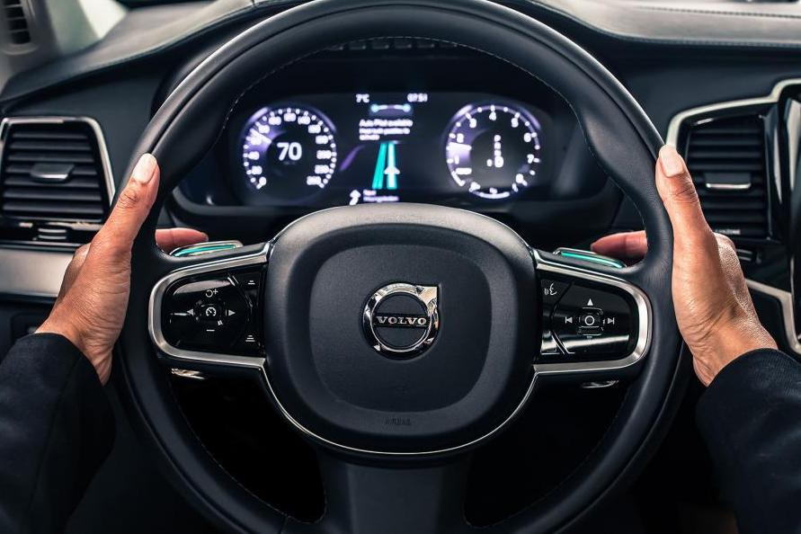 VOLVO