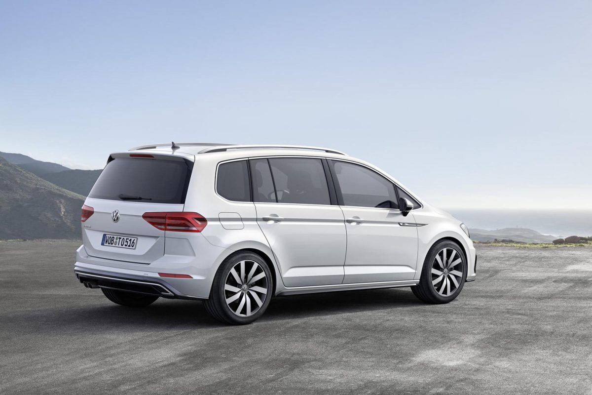 VOLKSWAGEN TOURAN