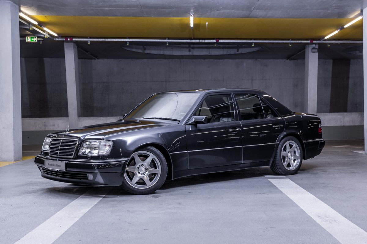 MERCEDES-BENZ
