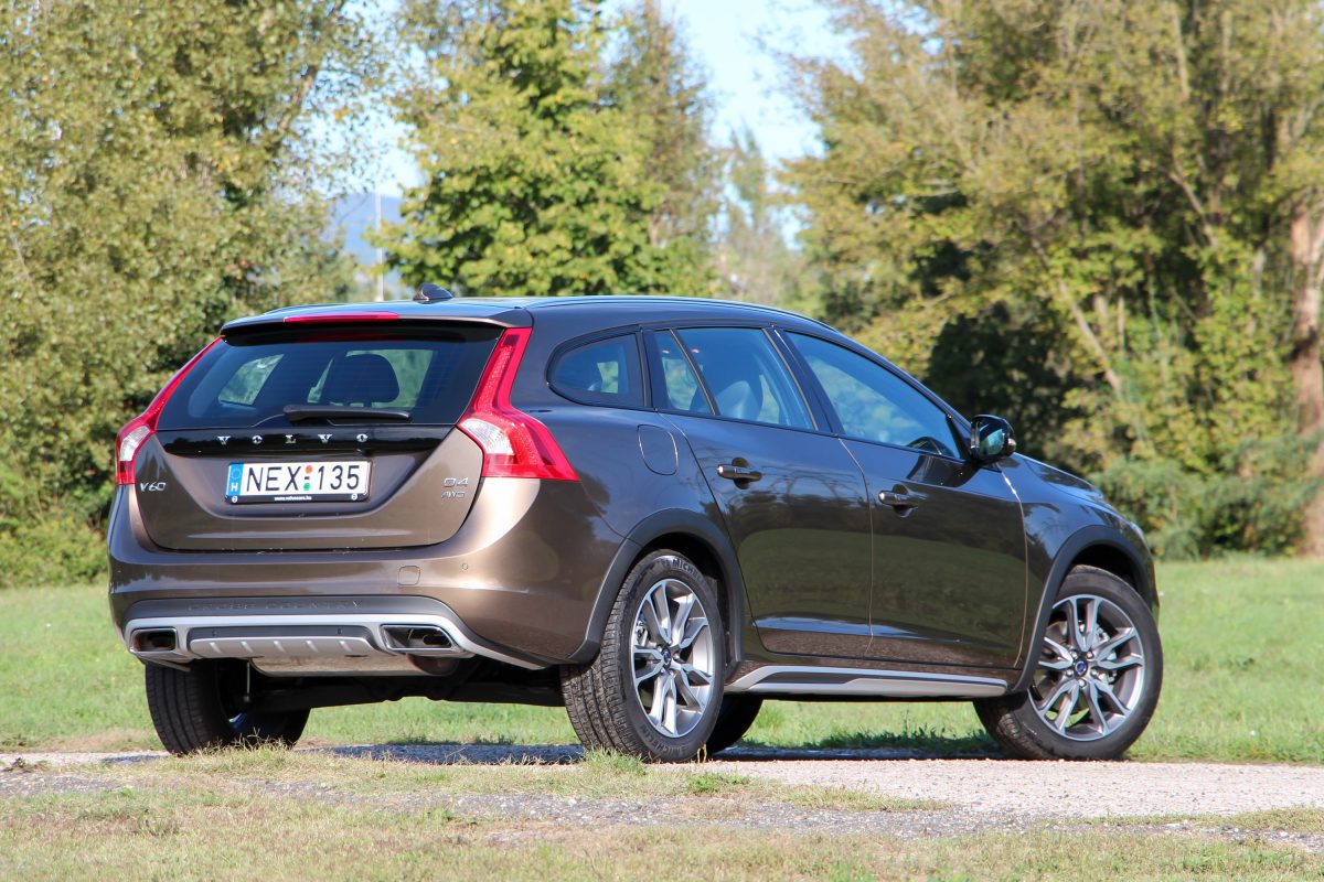 VOLVO V60