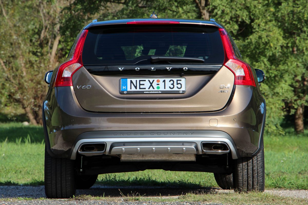 VOLVO V60