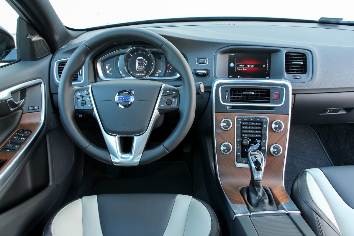 VOLVO V60