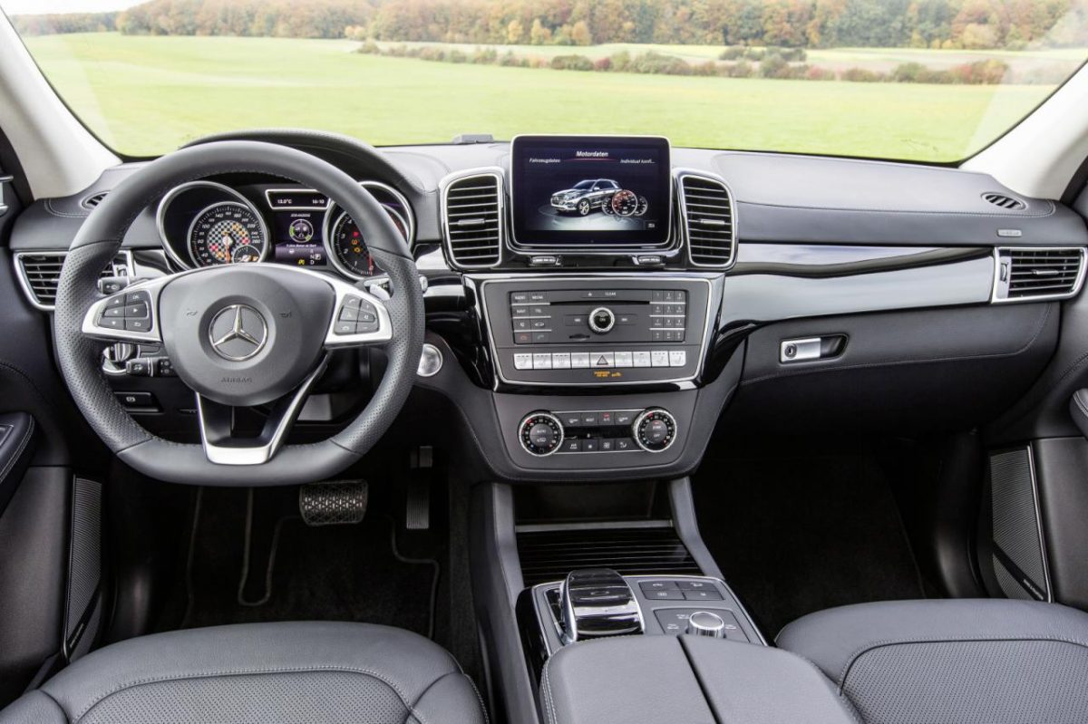 MERCEDES-BENZ