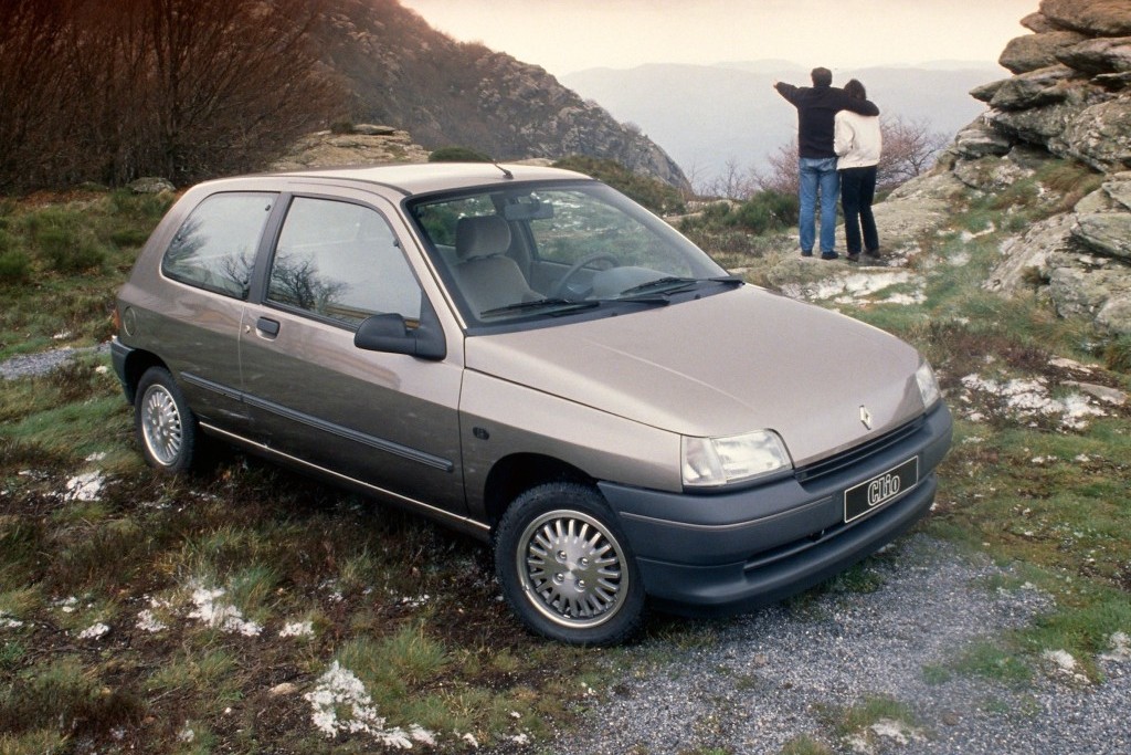 RENAULT