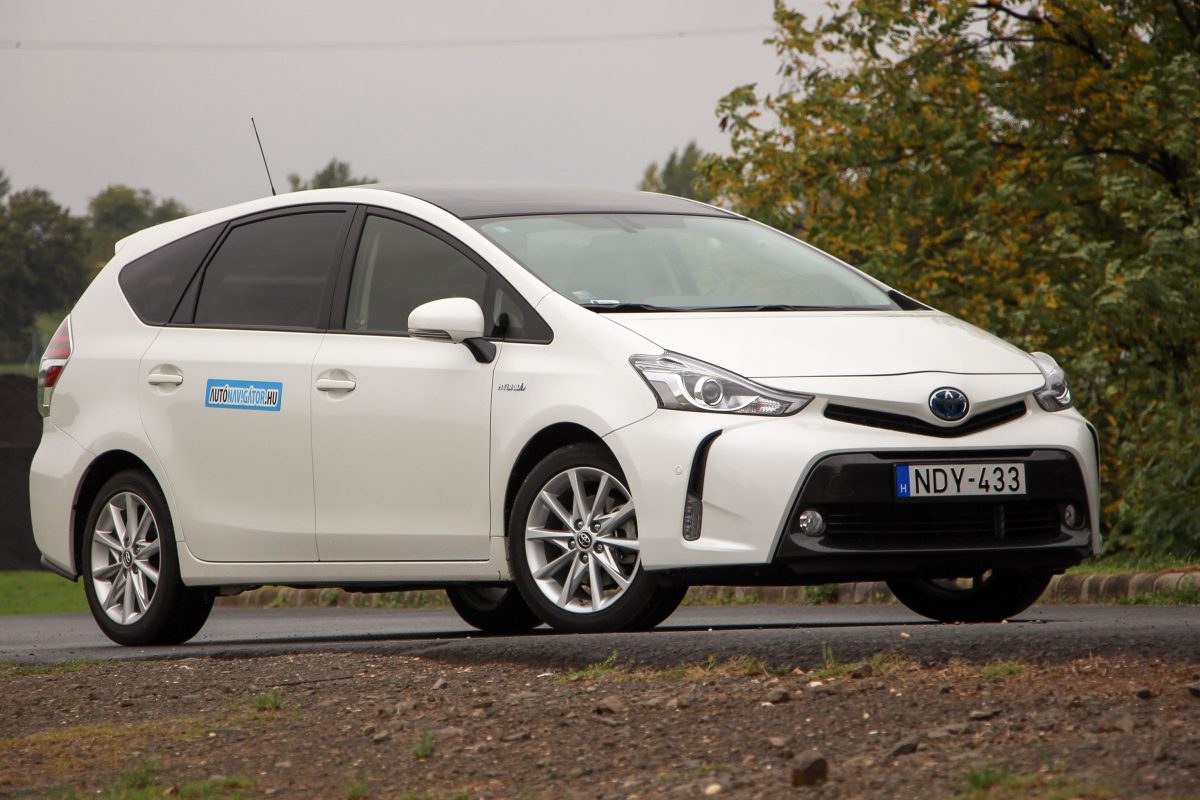 TOYOTA PRIUS+