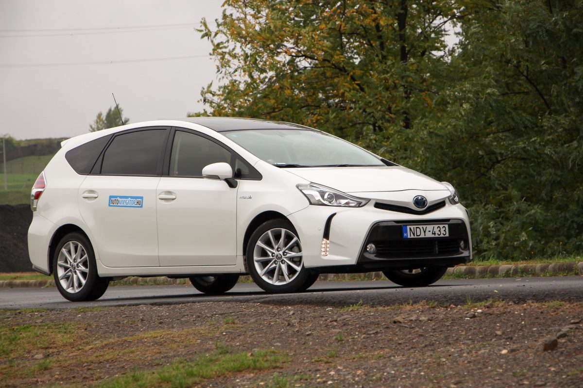 TOYOTA PRIUS+