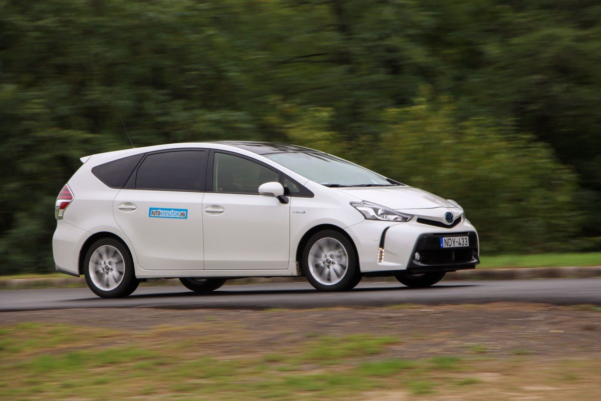 TOYOTA PRIUS+
