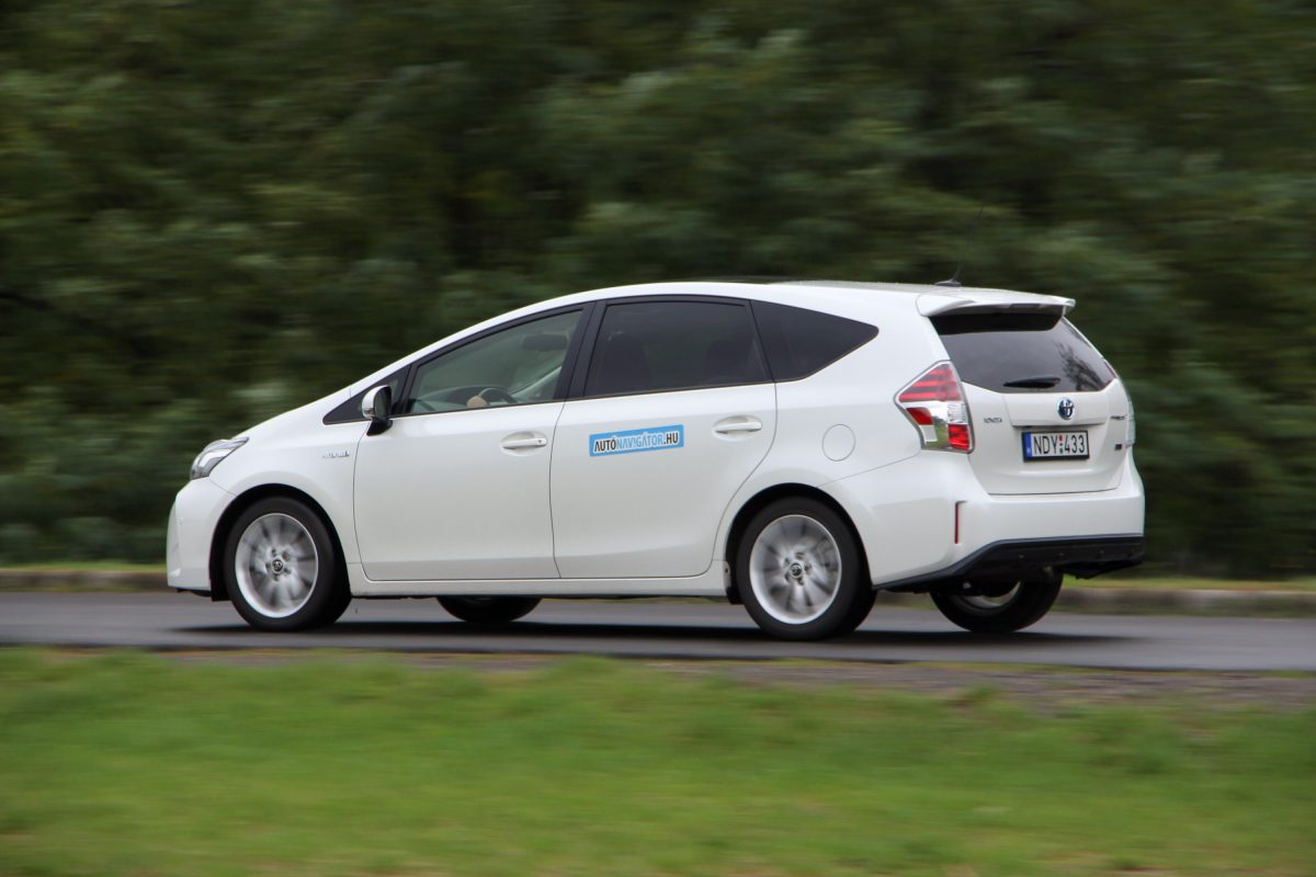 TOYOTA PRIUS+