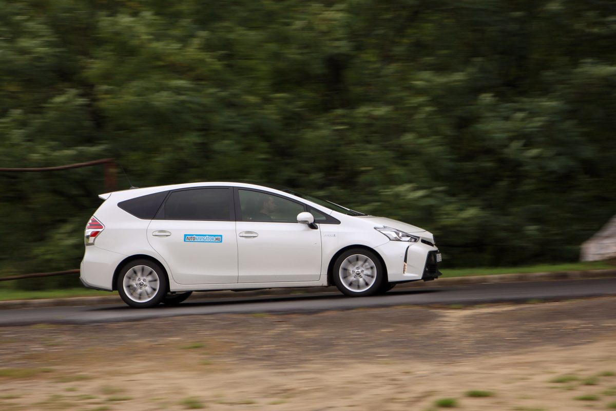 TOYOTA PRIUS+