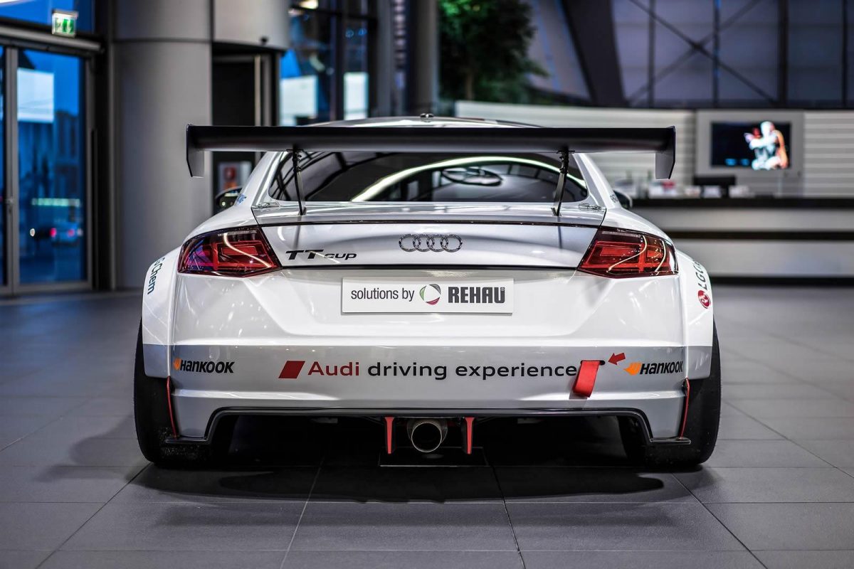 AUDI TT