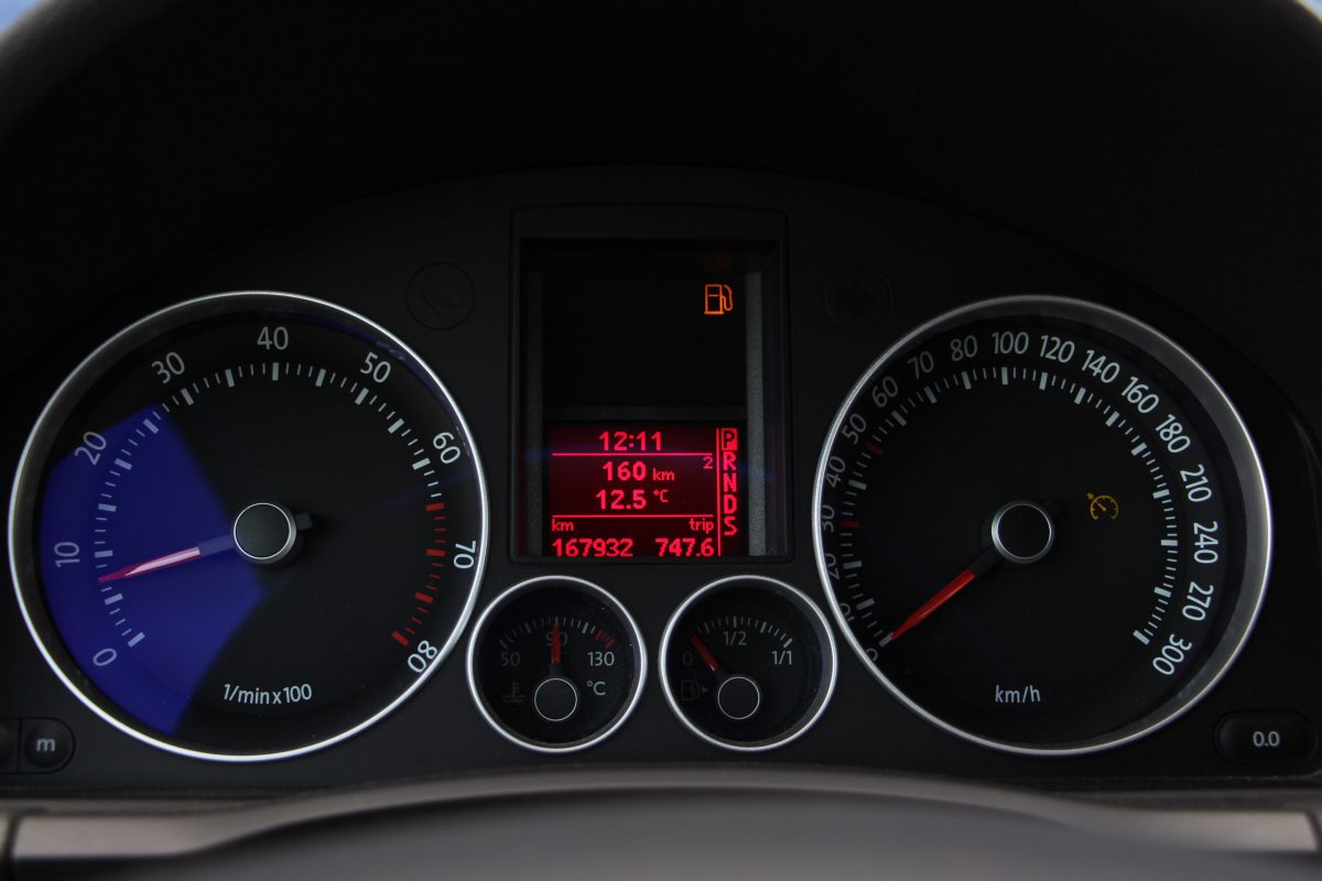 VOLKSWAGEN GOLF V
