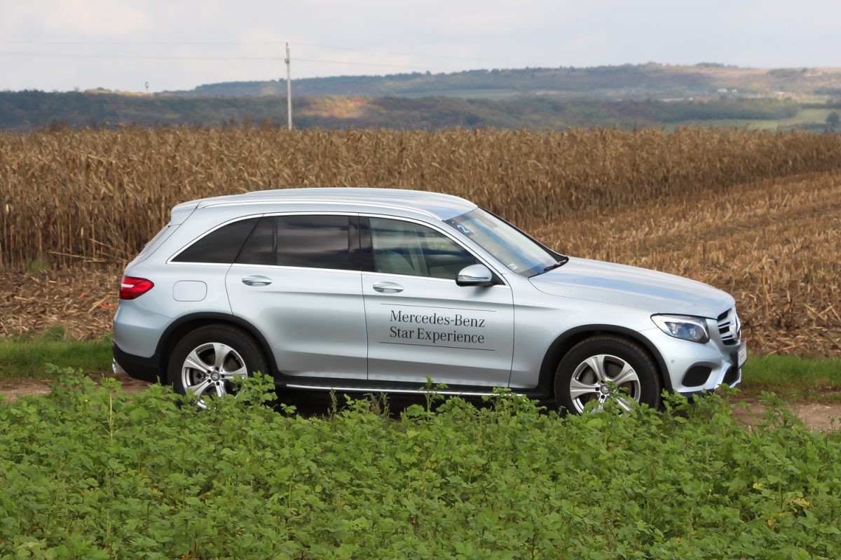 MERCEDES-BENZ