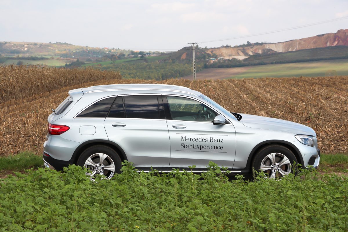MERCEDES-BENZ