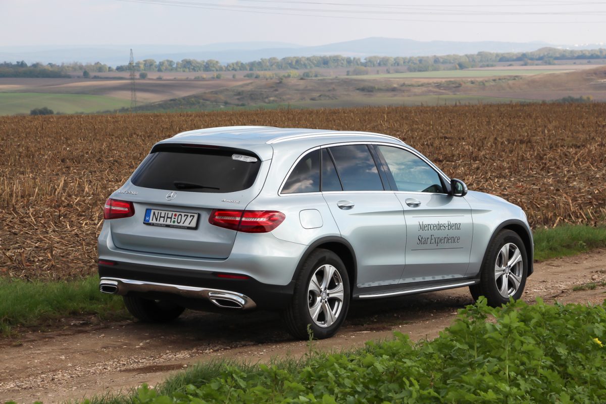 MERCEDES-BENZ