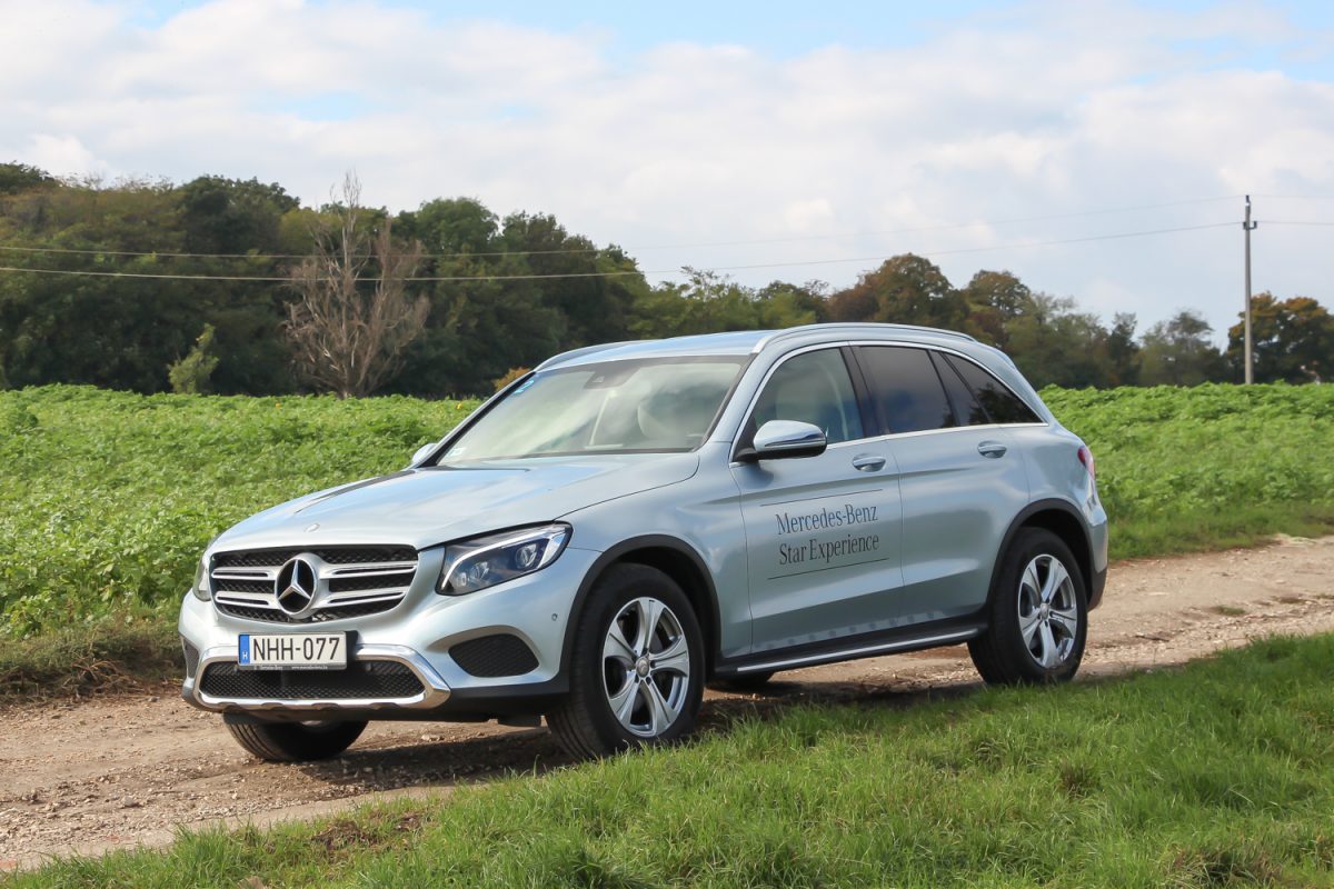 MERCEDES-BENZ